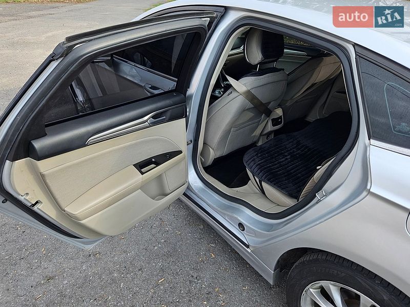 Седан Ford Fusion 2016 в Гостомелі фото 3 Седан Ford Fusion 2016 в Гостомелі