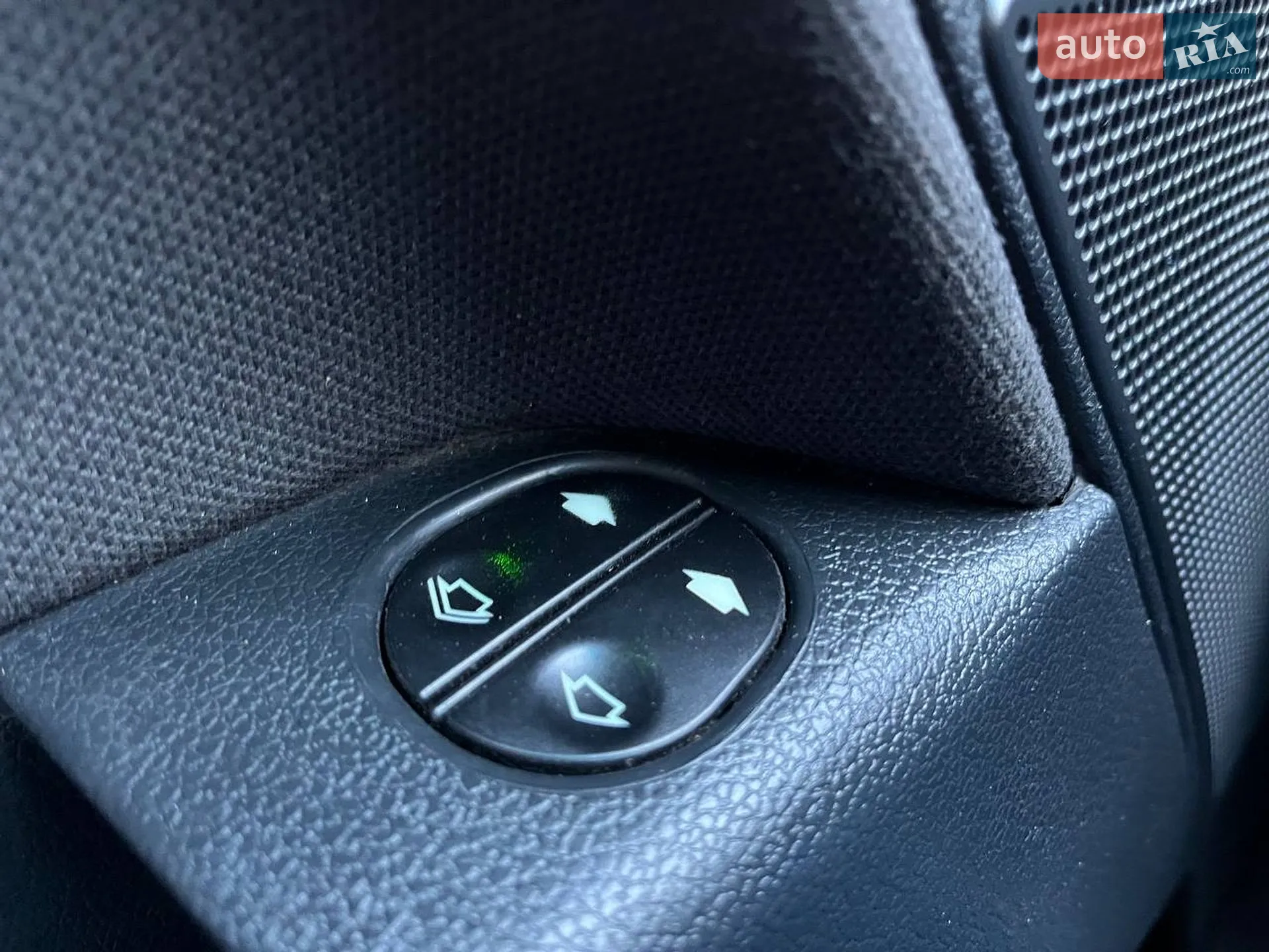 2011 Ford Fusion - мініатюра 16