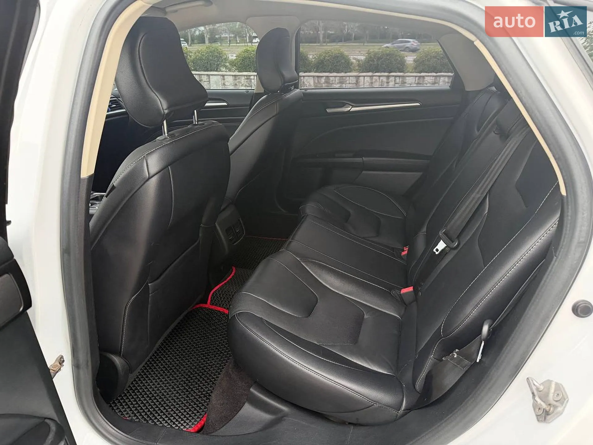 2016 Ford Fusion - мініатюра 22
