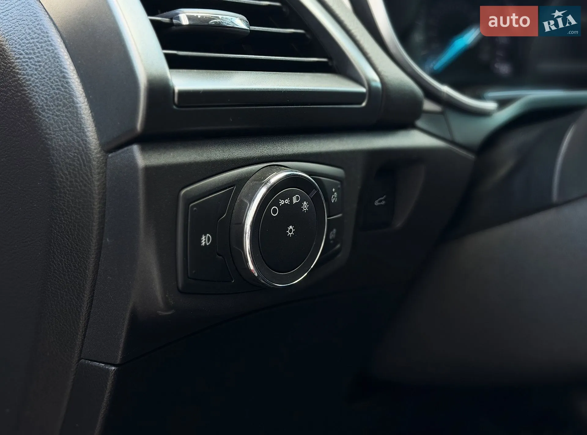 2014 Ford Fusion - мініатюра 21