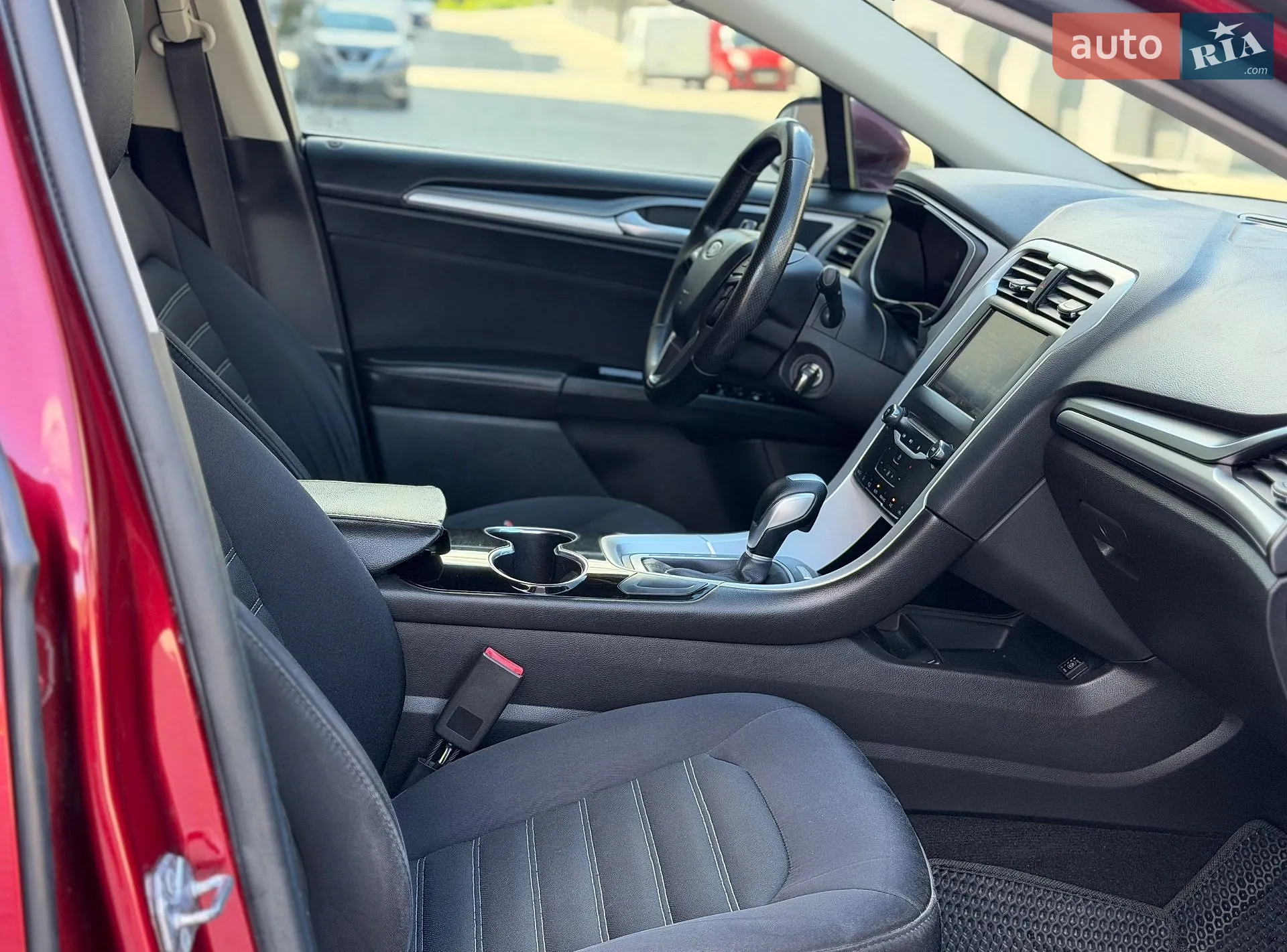 2014 Ford Fusion - мініатюра 25