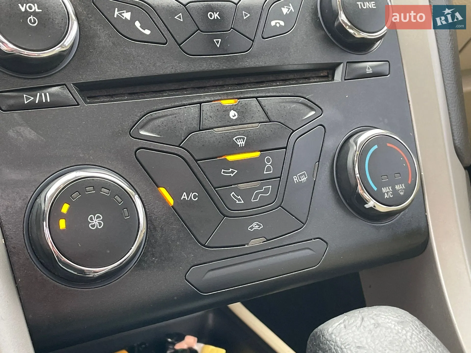2012 Ford Fusion - мініатюра 35