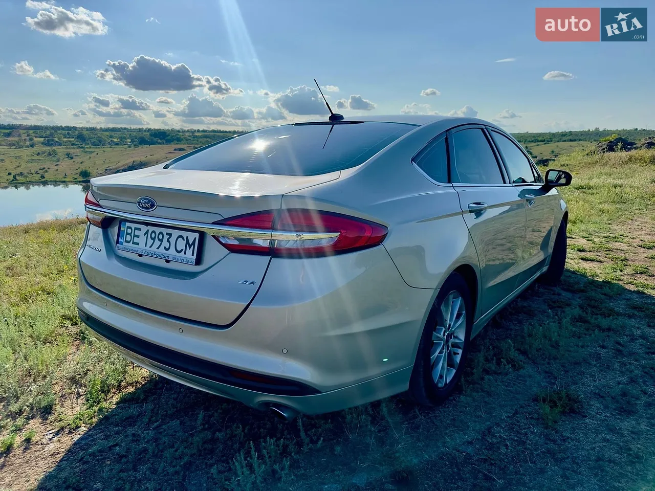 2017 Ford Fusion - мініатюра 28