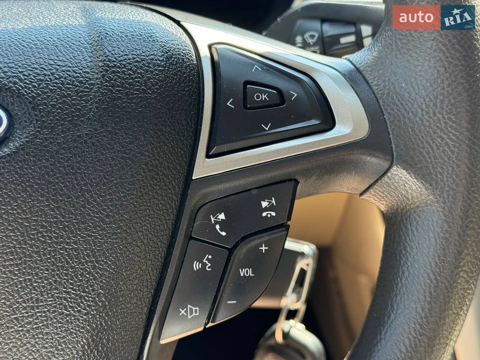 2015 Ford Fusion - мініатюра 39