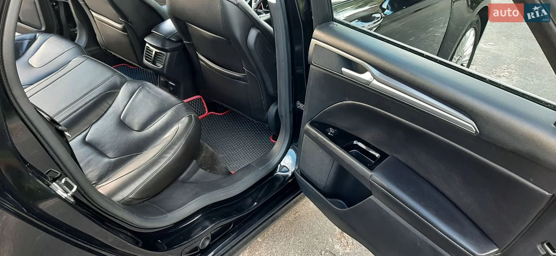 2013 Ford Fusion - мініатюра 28
