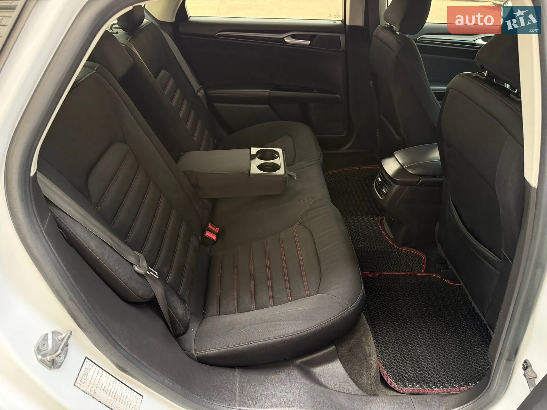 2015 Ford Fusion - мініатюра 37