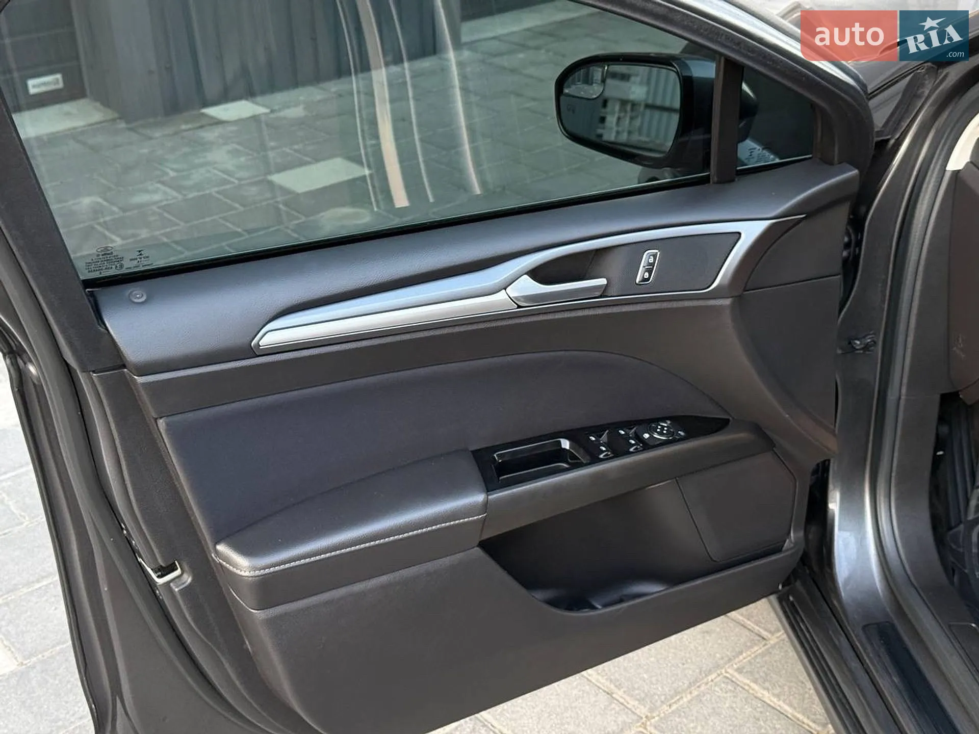 2016 Ford Fusion - мініатюра 24