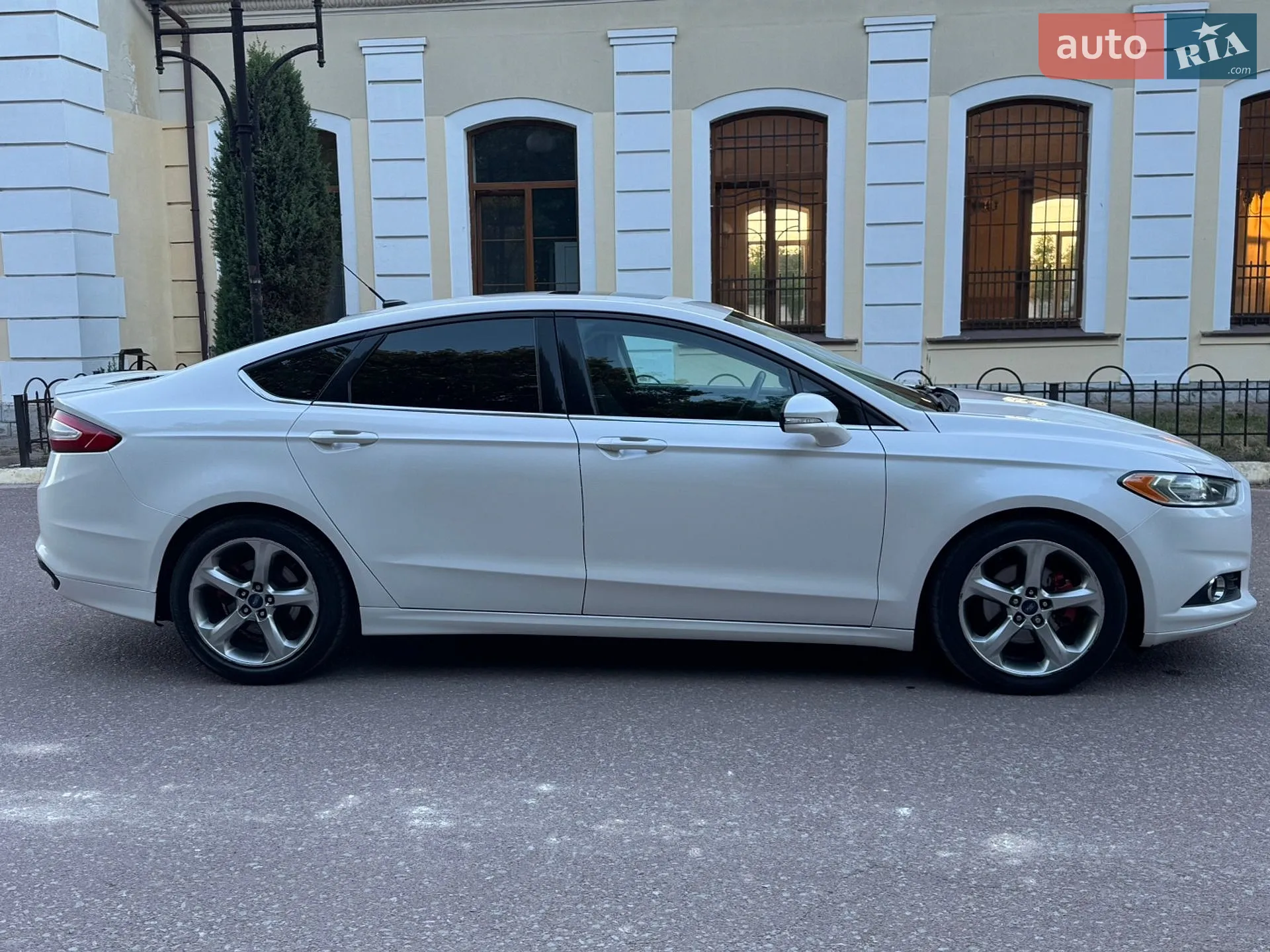 2013 Ford Fusion - мініатюра 12