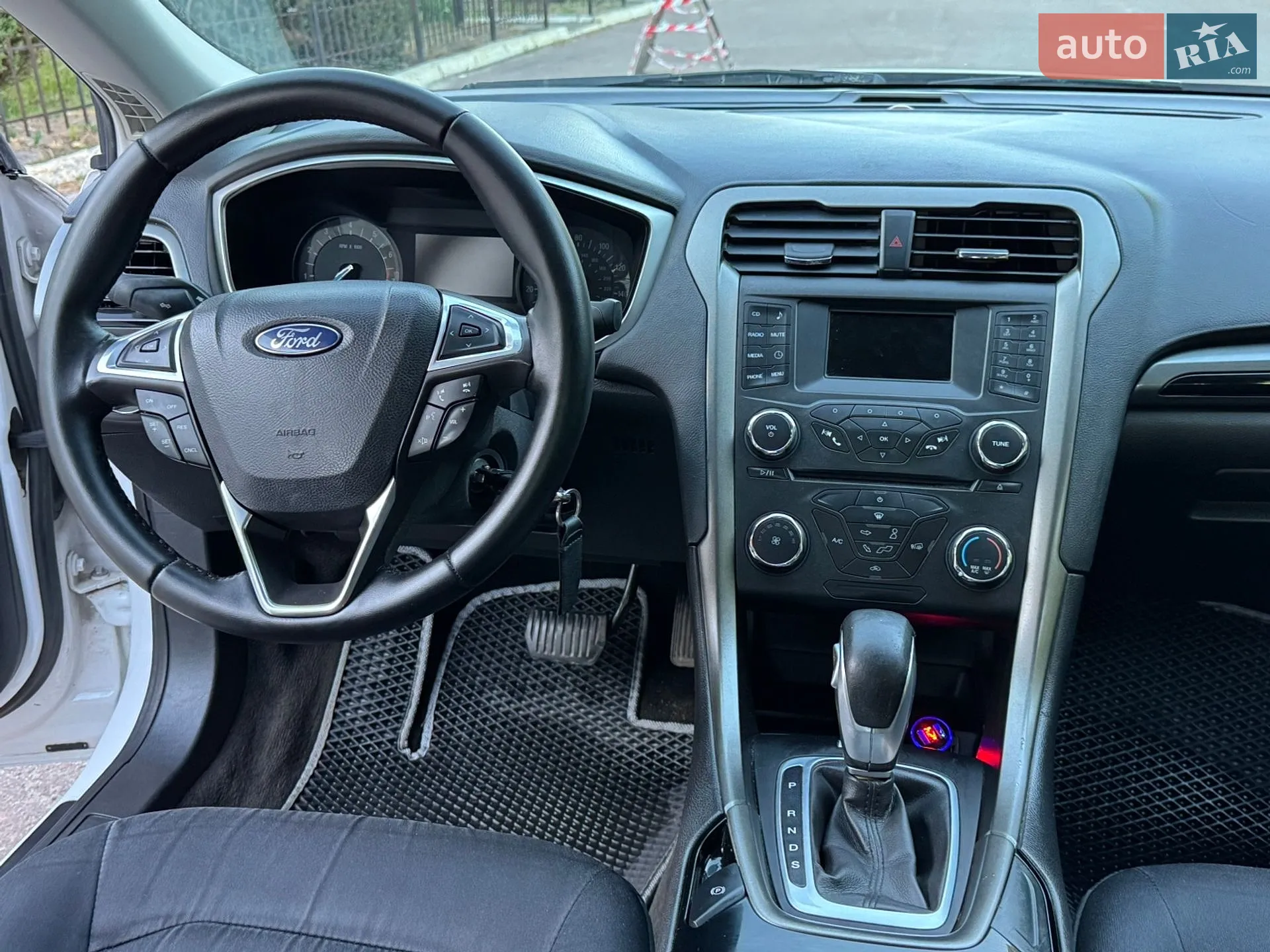 2013 Ford Fusion - мініатюра 38