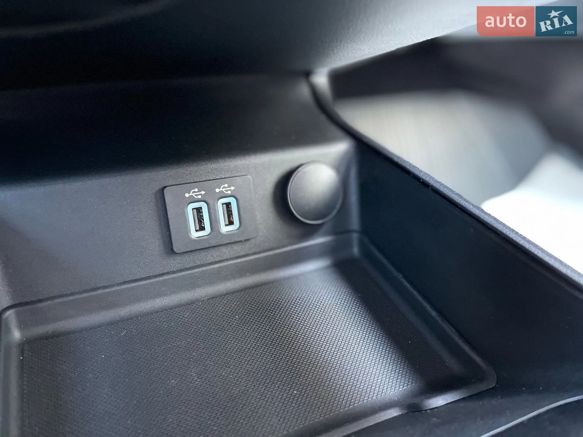2020 Ford Fusion - мініатюра 47