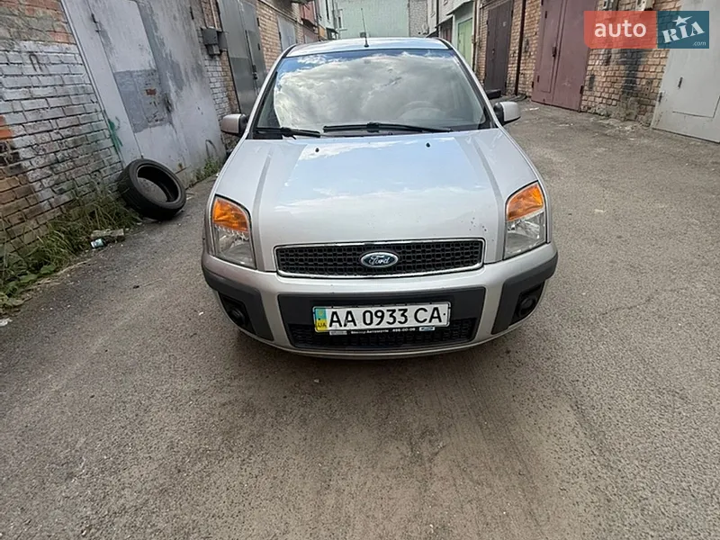 Ford Fusion 2005 VIN WF0UXXGAJU5A35232 фото оголошення 8 з 44