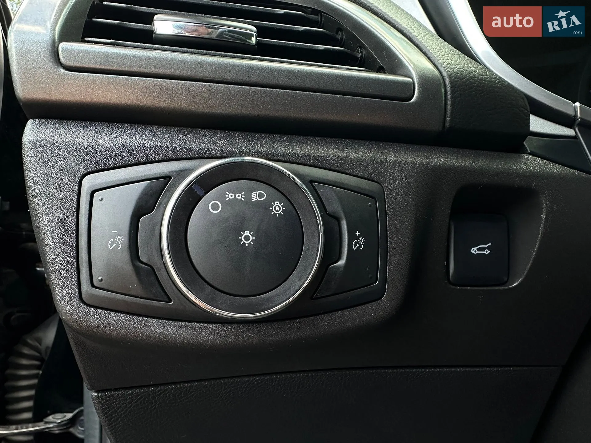 2015 Ford Fusion - мініатюра 46
