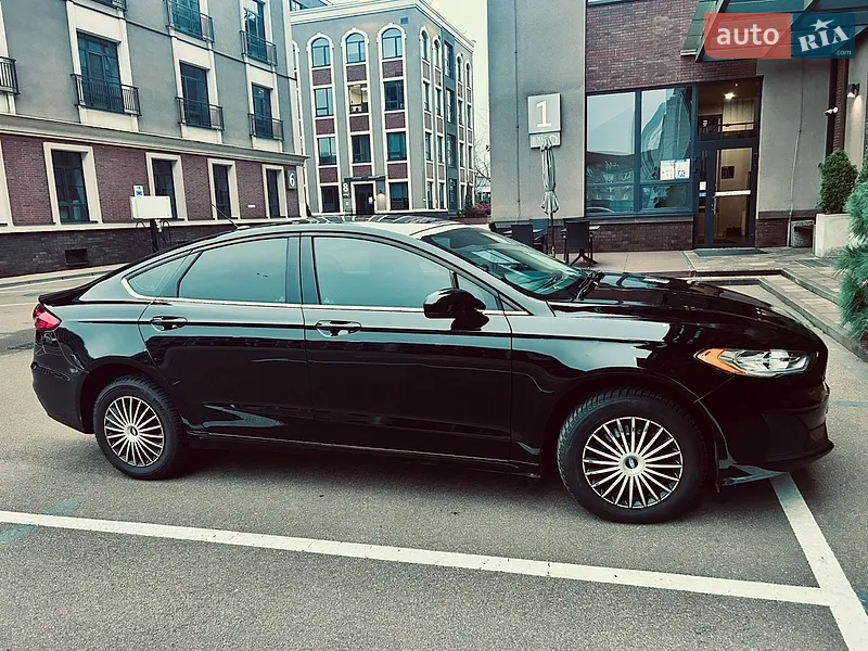 Ford Fusion 2018 VIN 3FA6P0G74KR132311 фото оголошення 2 з 52