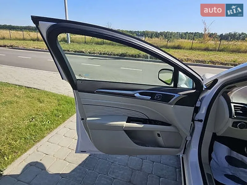 Ford Fusion 2018 VIN 3FA6P0RU1JR201344 фото оголошення 8 з 61