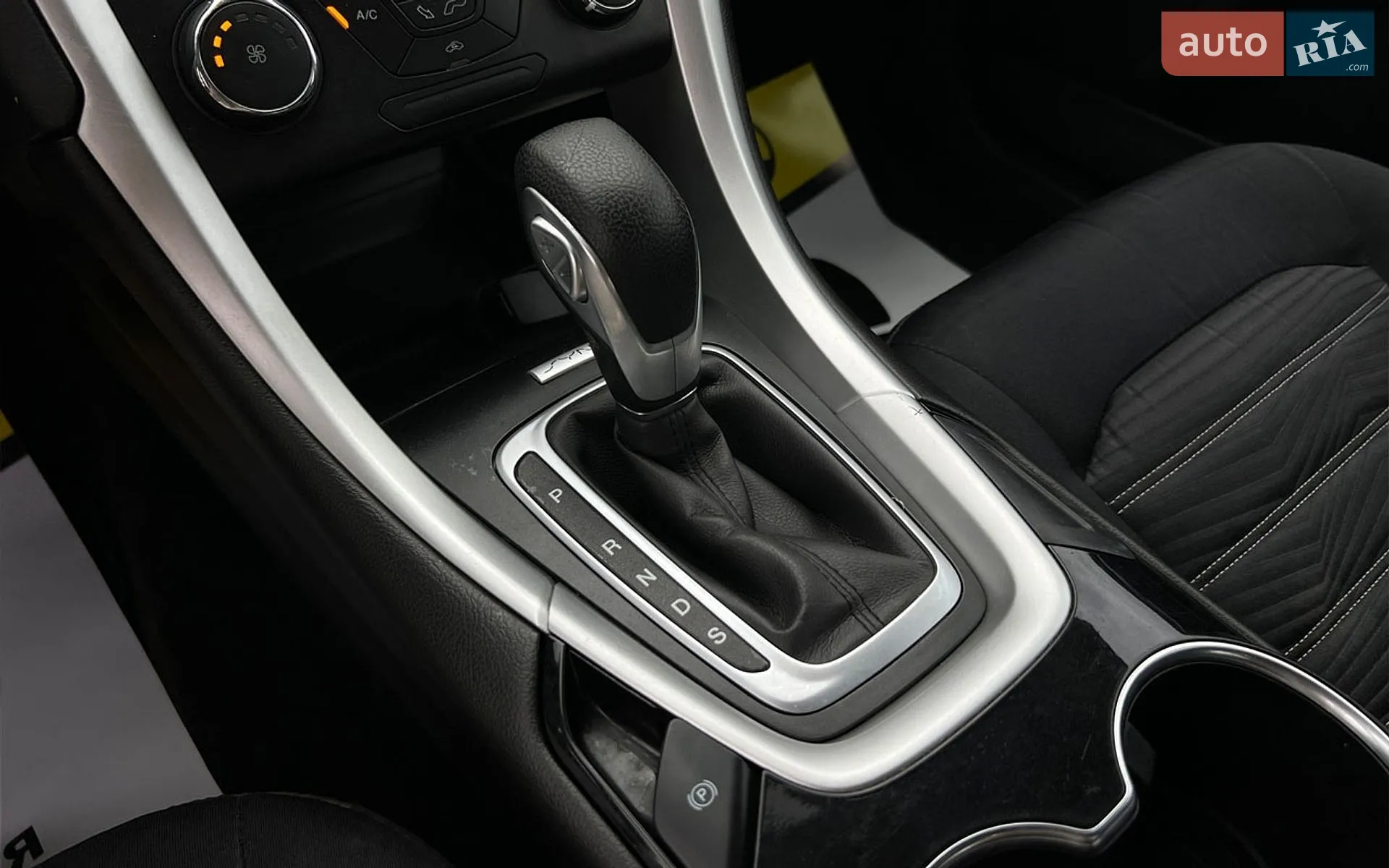 2015 Ford Fusion - мініатюра 18
