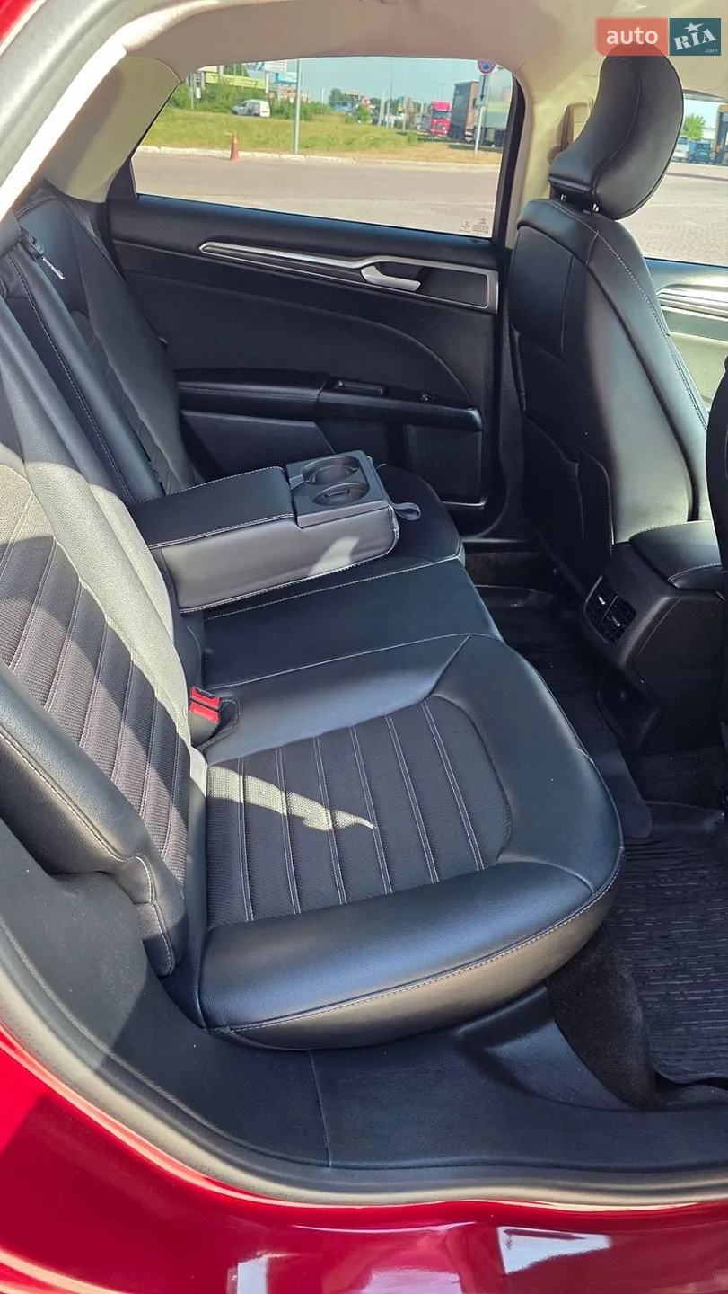 2016 Ford Fusion - мініатюра 21