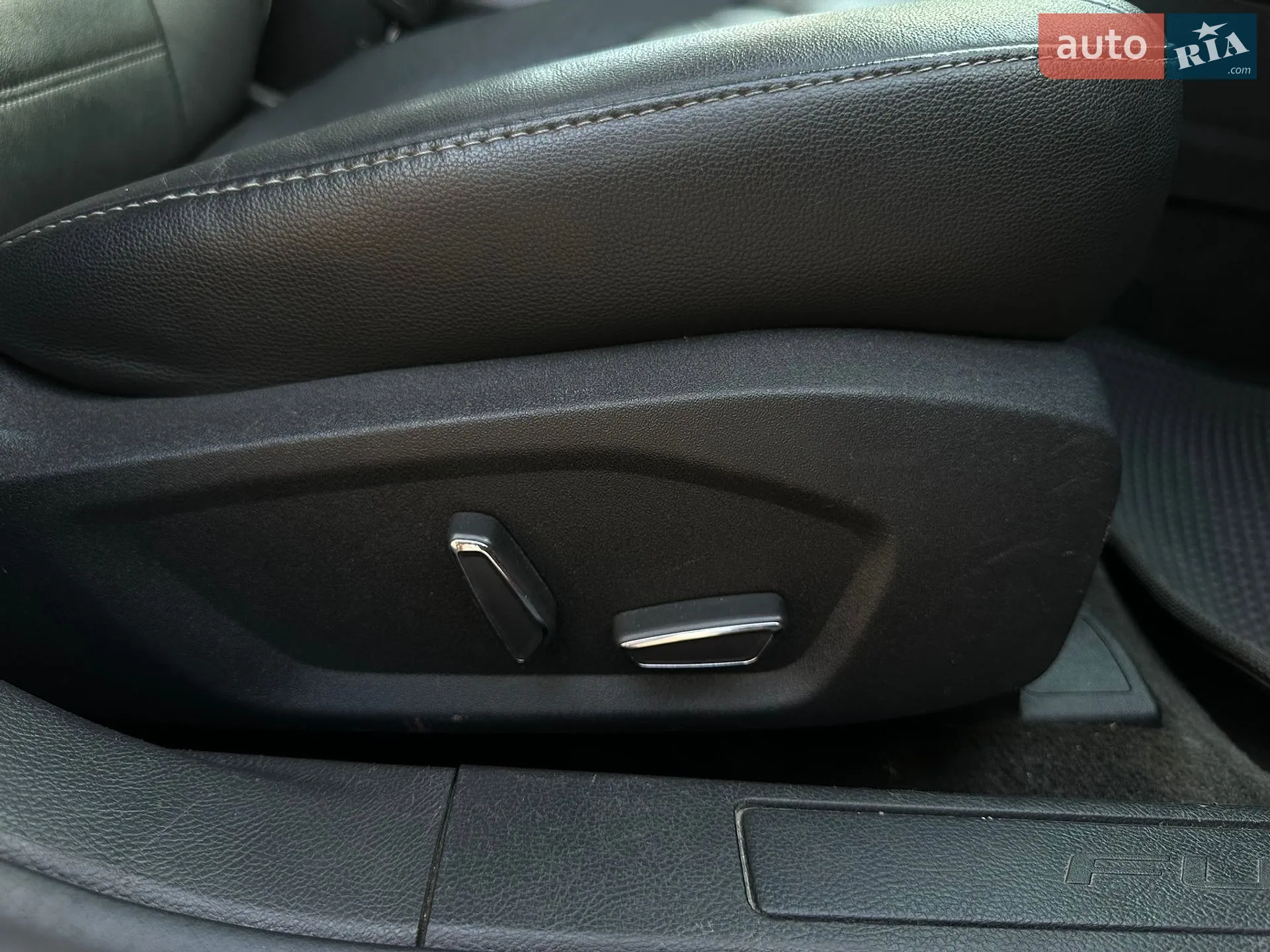2016 Ford Fusion - мініатюра 46