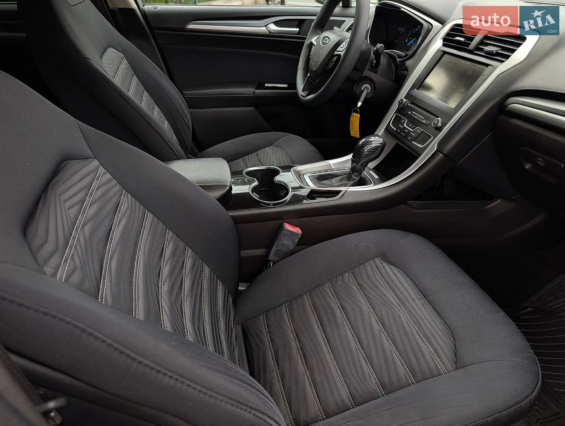 2016 Ford Fusion - мініатюра 30