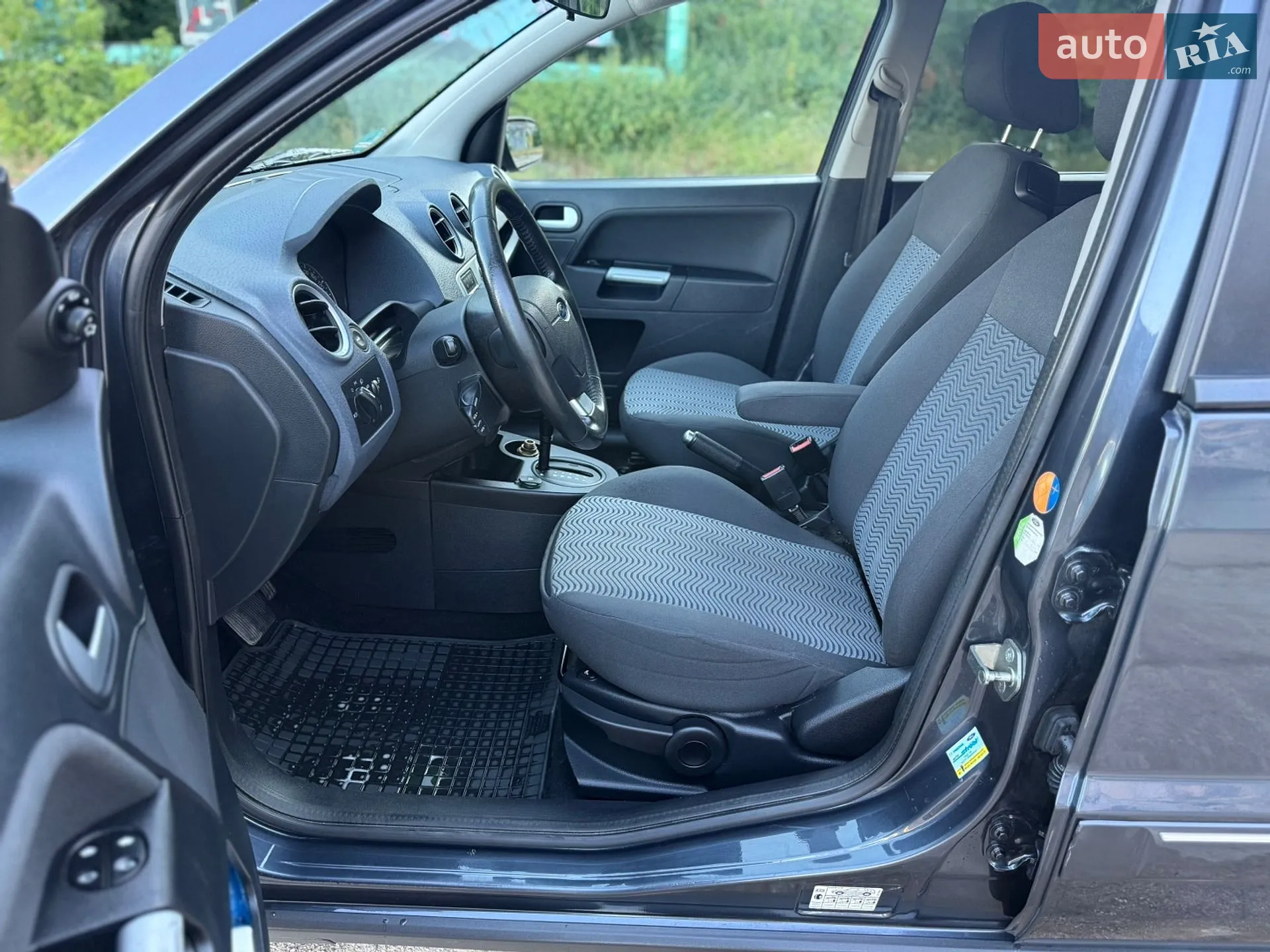 2010 Ford Fusion - мініатюра 18