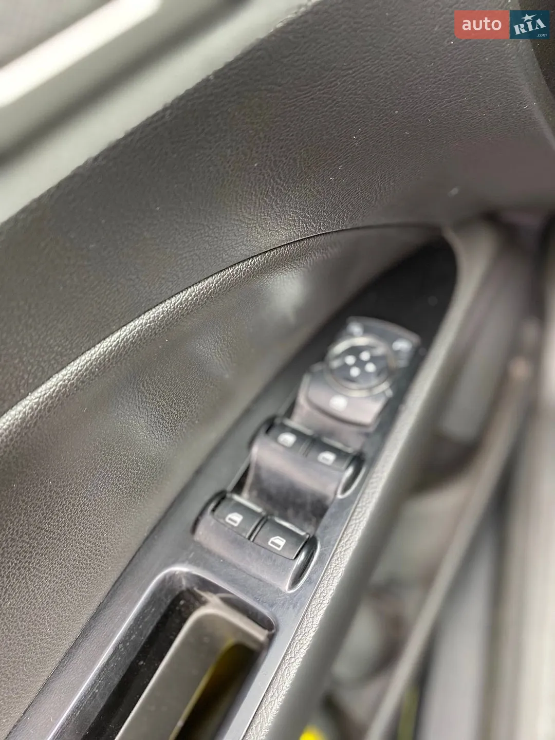 2013 Ford Fusion - мініатюра 36