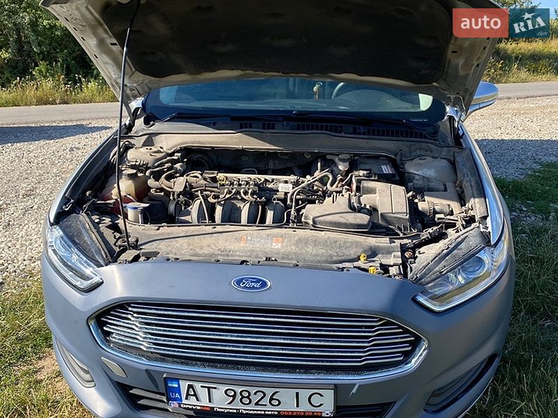Седан Ford Fusion 2015 в Івано-Франківську