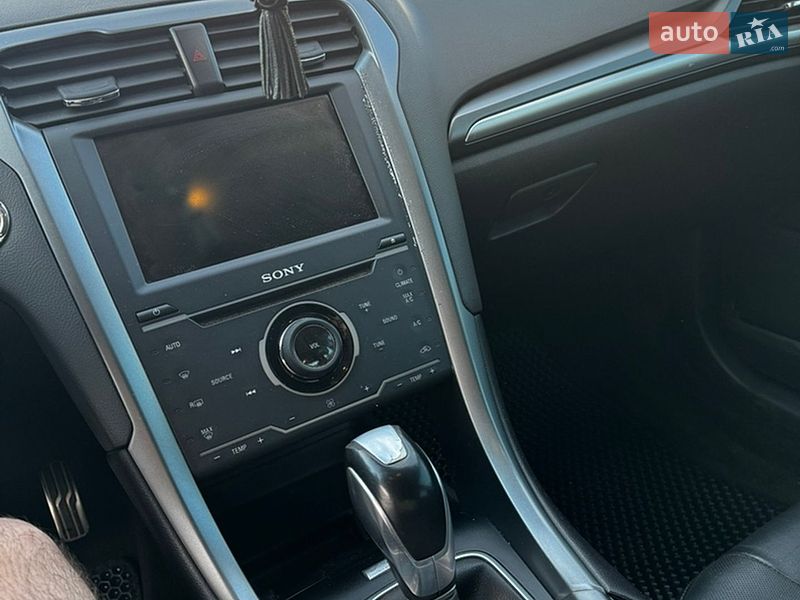 Седан Ford Fusion 2013 в Луцьку