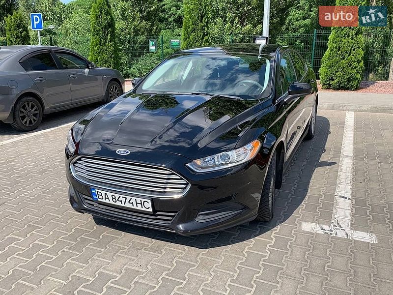 Седан Ford Fusion 2016 в Кременчуці
