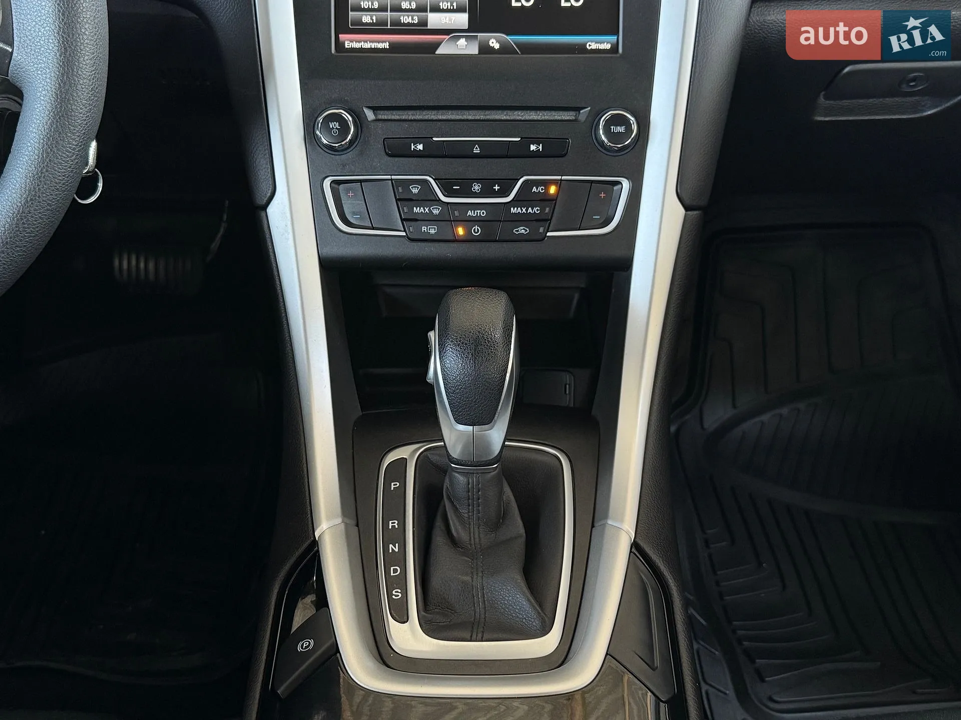 2015 Ford Fusion - мініатюра 75