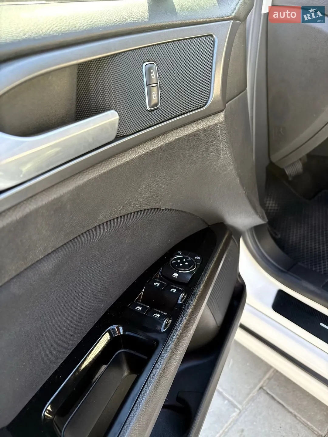 2015 Ford Fusion - мініатюра 22