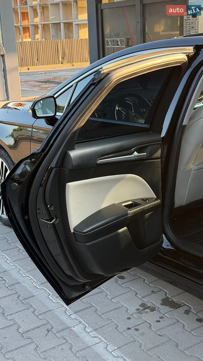 2016 Ford Fusion - мініатюра 31
