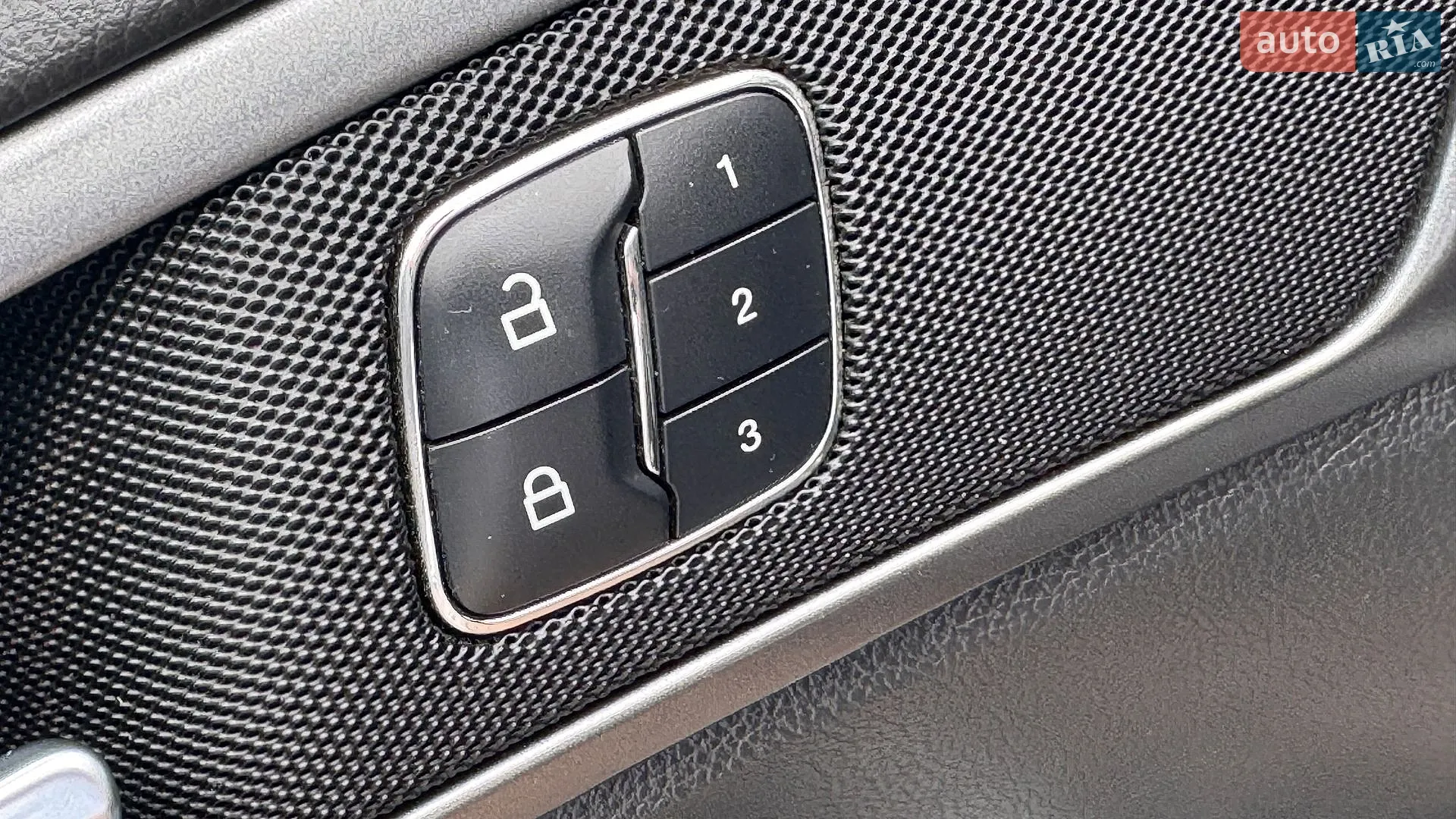 2014 Ford Fusion - мініатюра 31