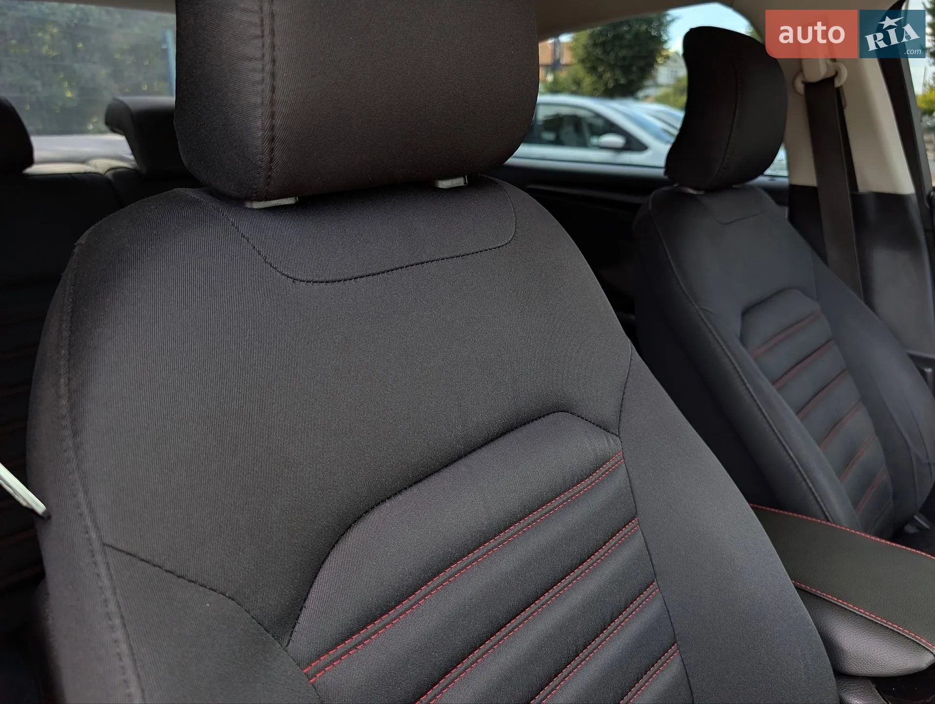 2016 Ford Fusion - мініатюра 30