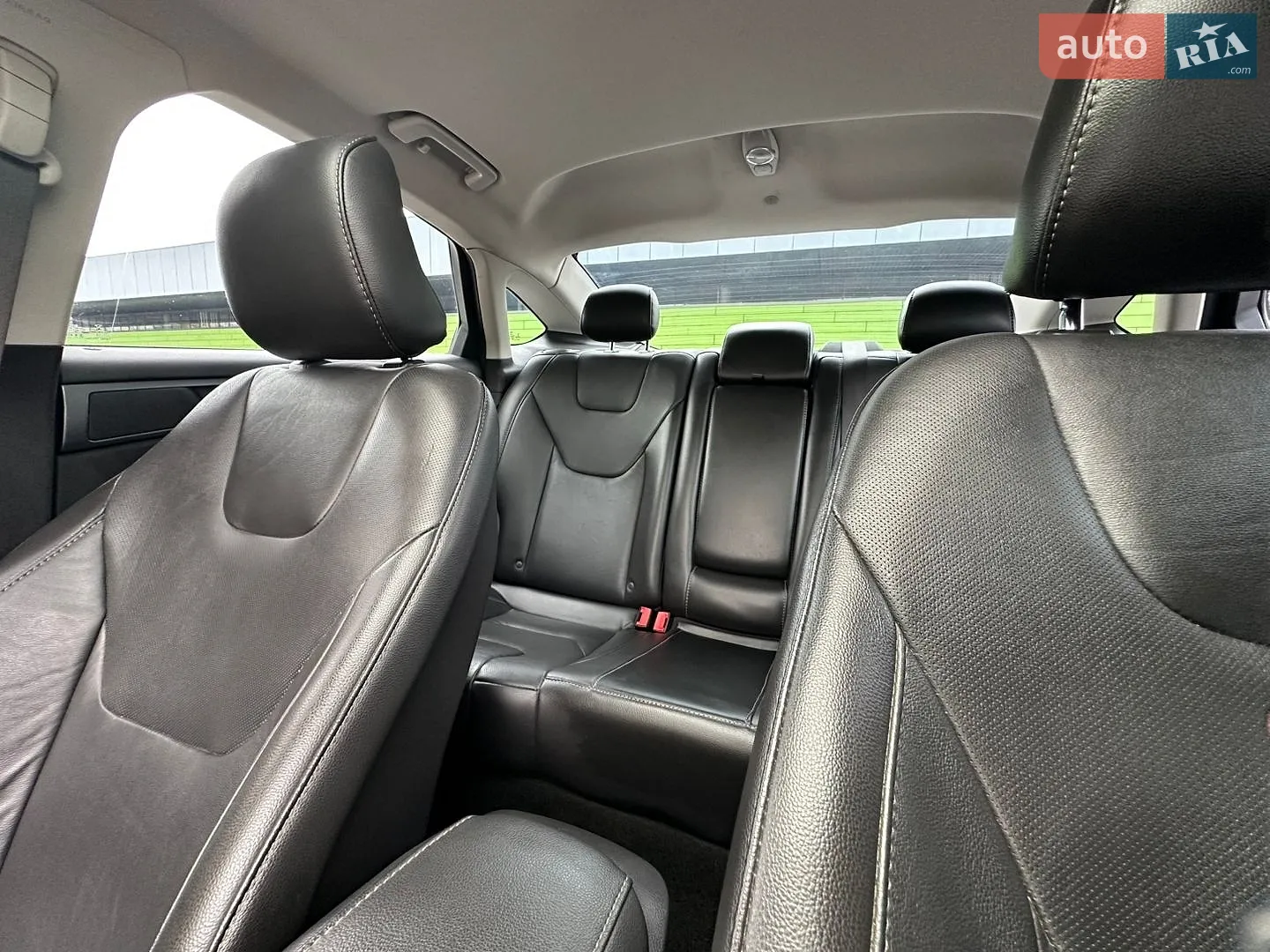 2016 Ford Fusion - мініатюра 35