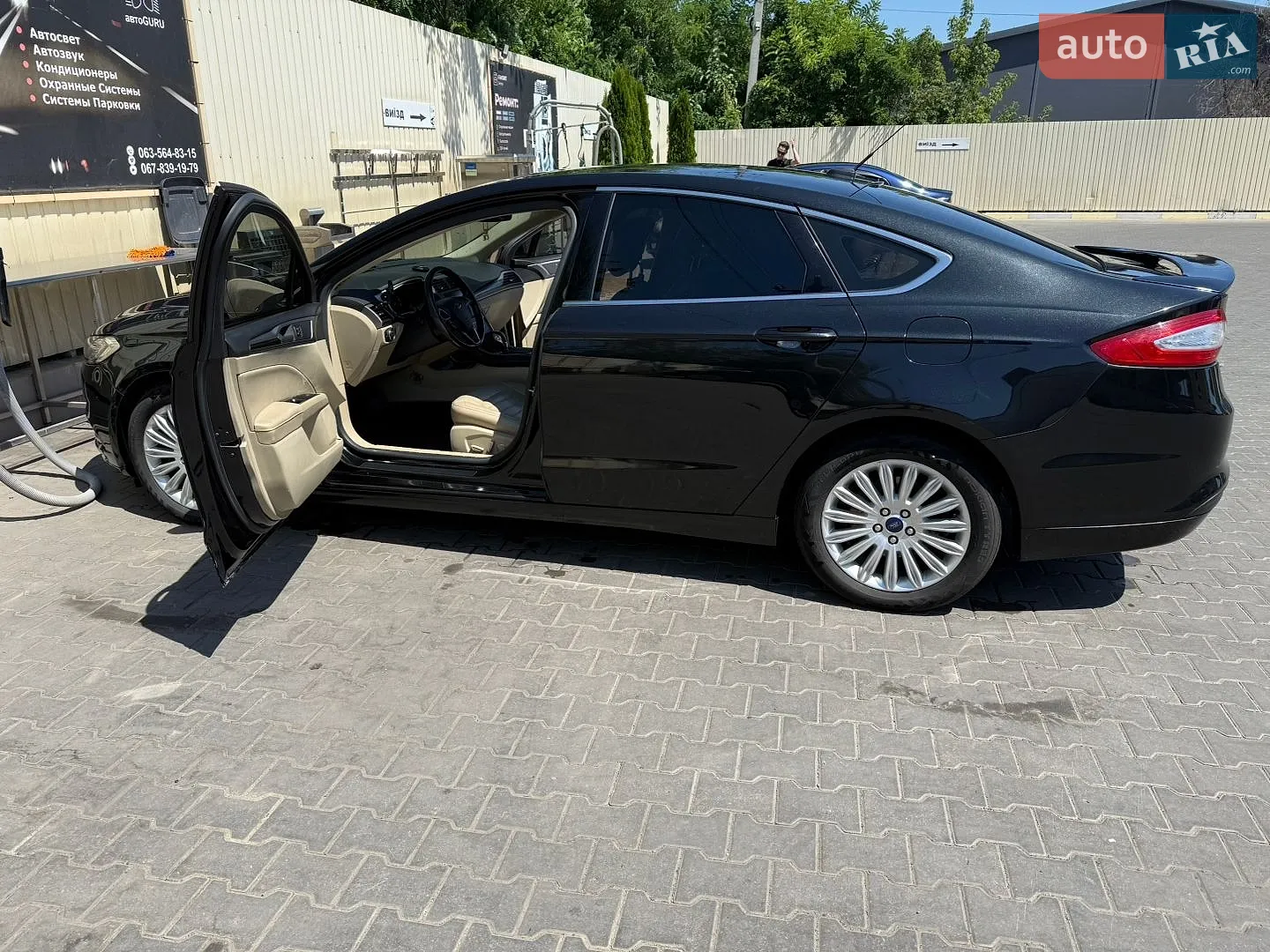2014 Ford Fusion - мініатюра 11