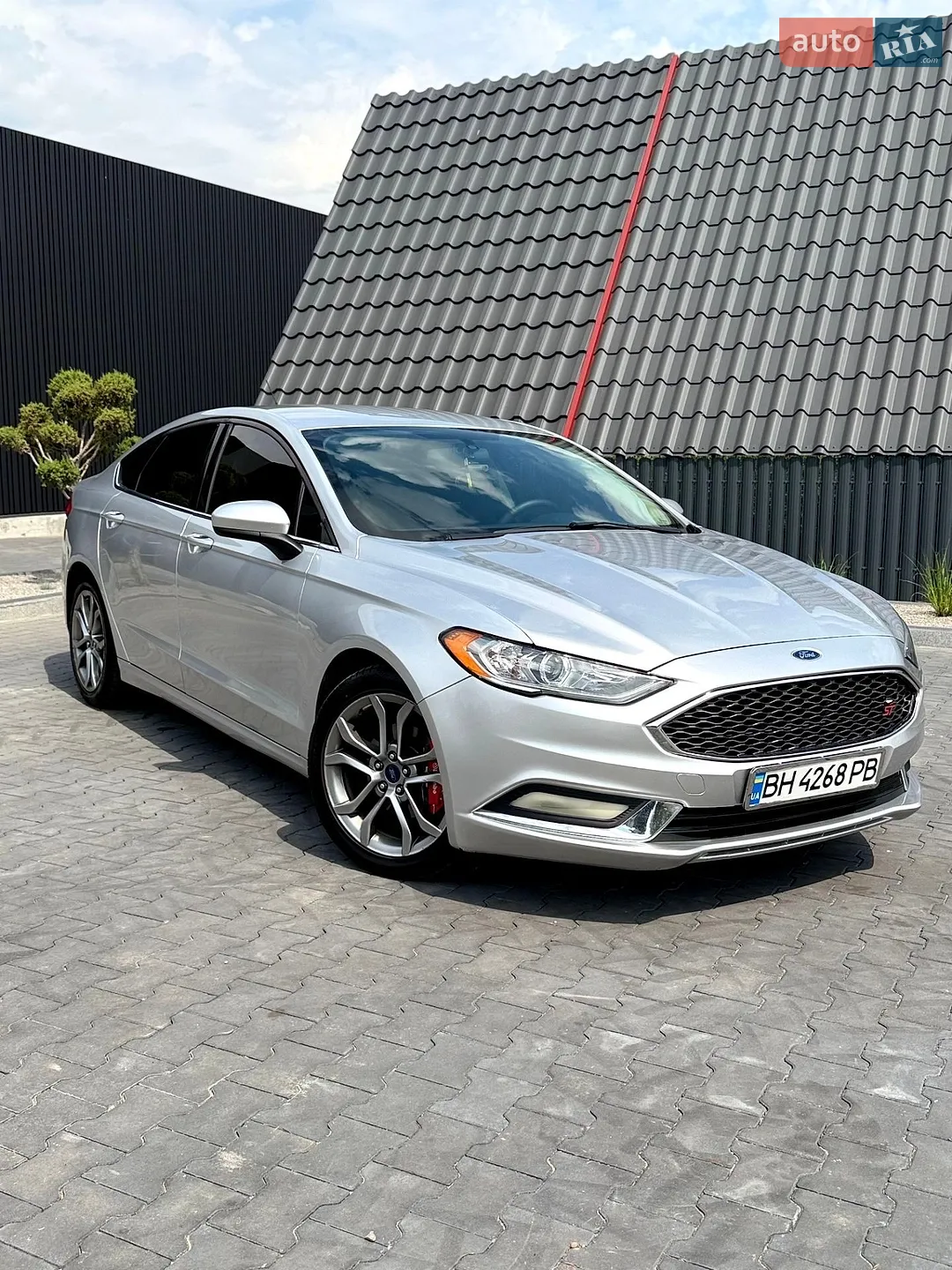 2016 Ford Fusion - мініатюра 31