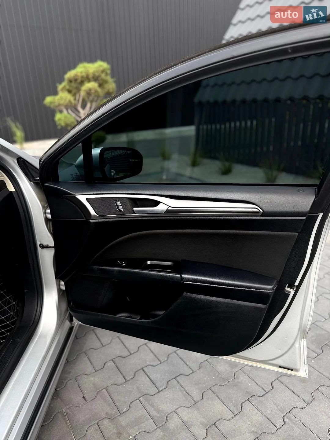 2016 Ford Fusion - мініатюра 39