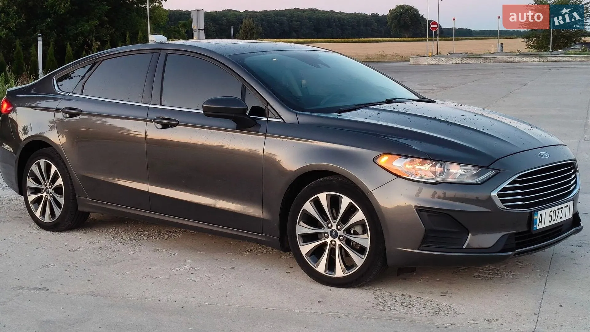 2020 Ford Fusion - мініатюра 25