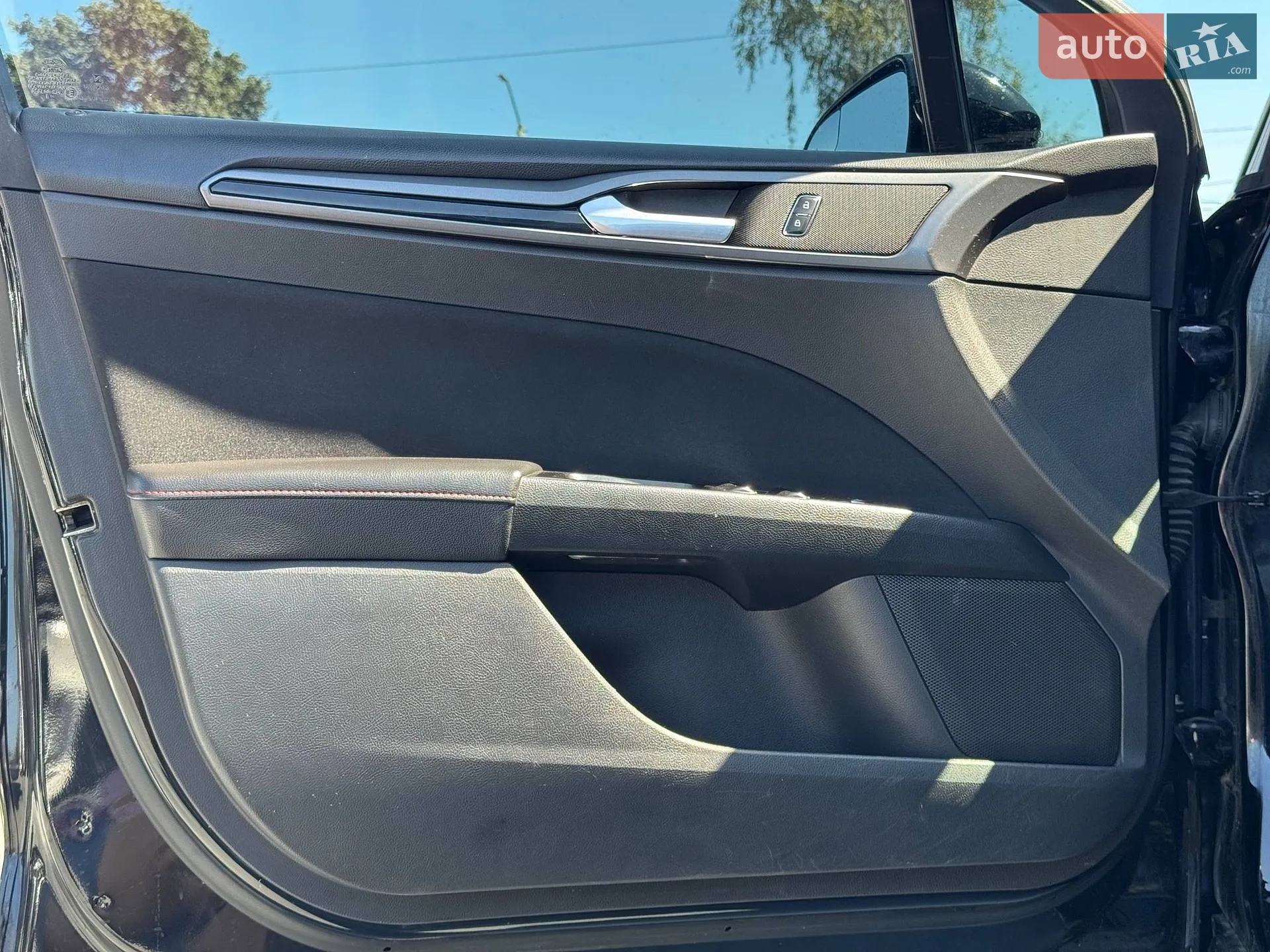 2015 Ford Fusion - мініатюра 18
