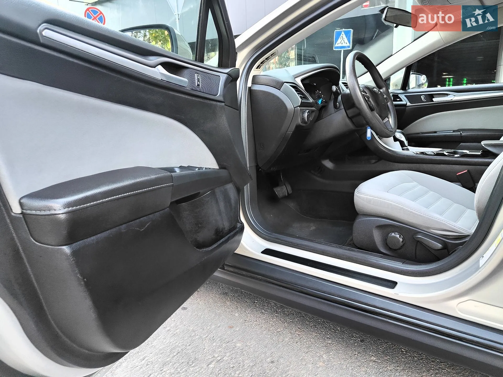 2014 Ford Fusion - мініатюра 36