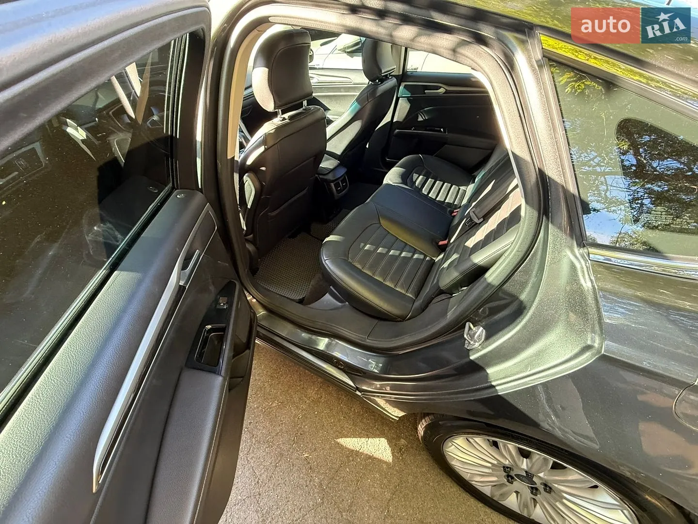 2016 Ford Fusion - мініатюра 11