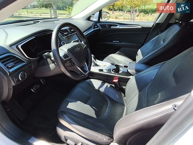 Седан Ford Fusion 2015 в Одессе
