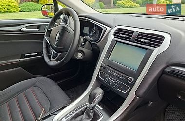 Седан Ford Fusion 2015 в Запоріжжі