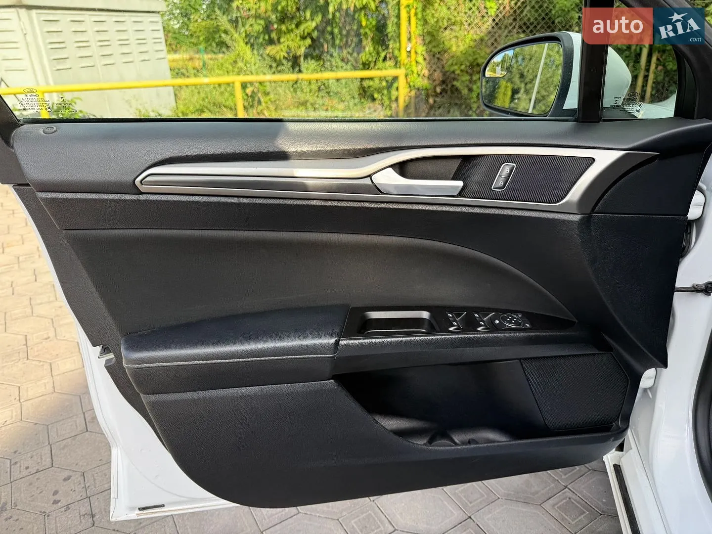 2017 Ford Fusion - мініатюра 18