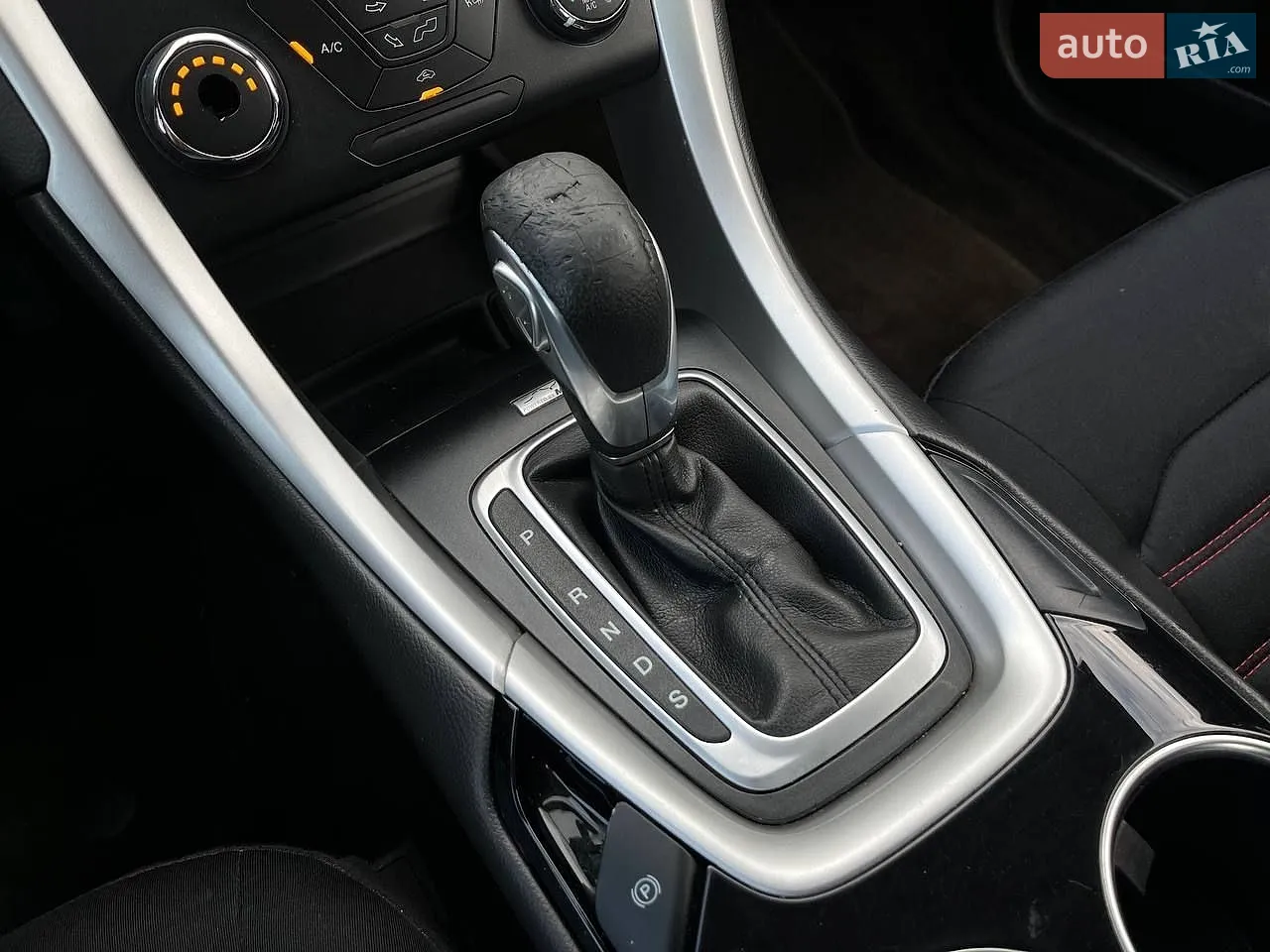 2013 Ford Fusion - мініатюра 25