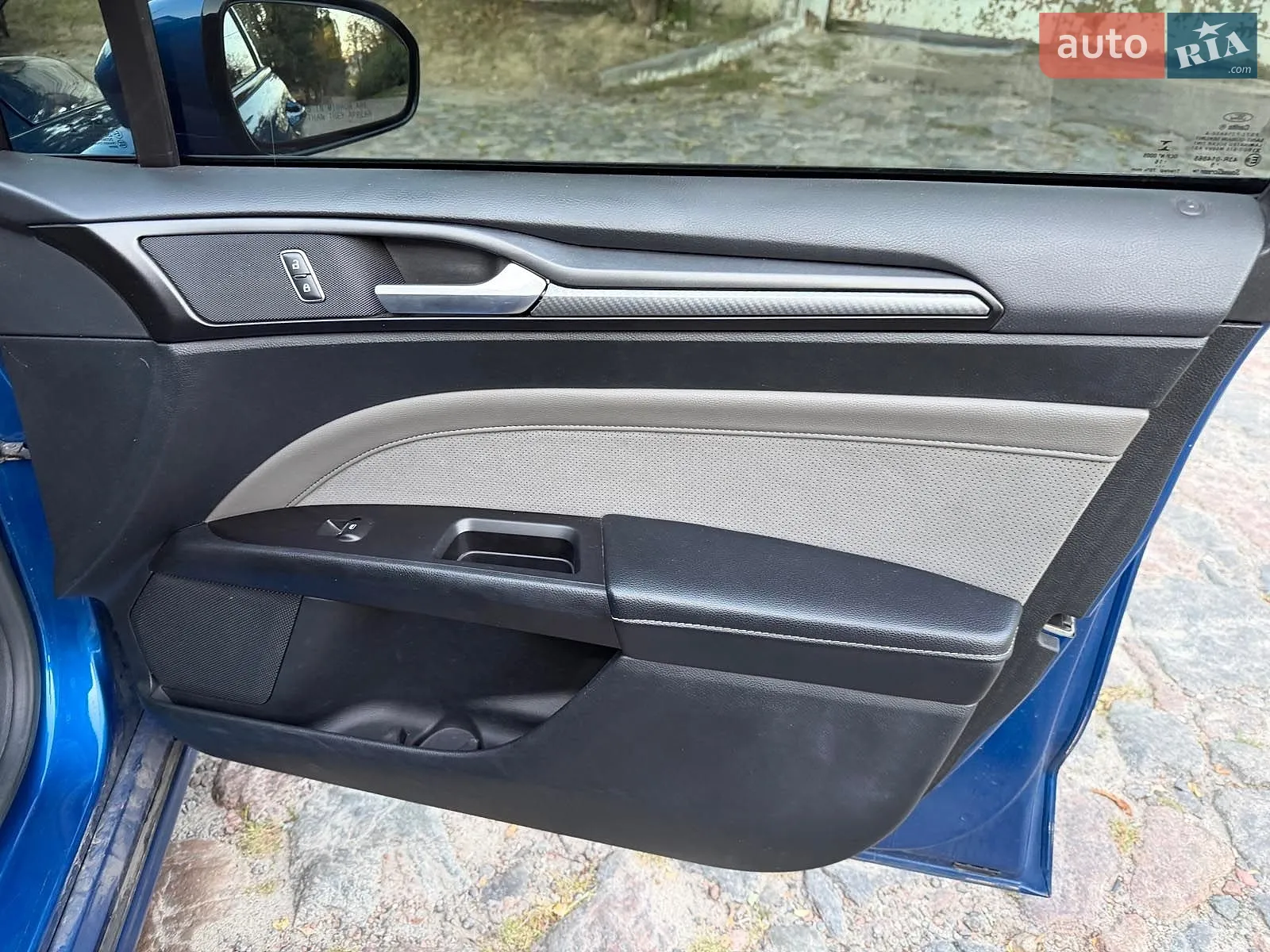 2016 Ford Fusion - мініатюра 27