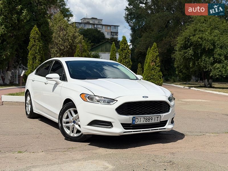Седан Ford Fusion 2015 в Киеве