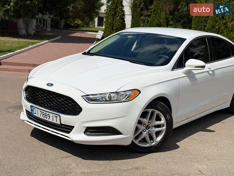 Седан Ford Fusion 2015 в Киеве