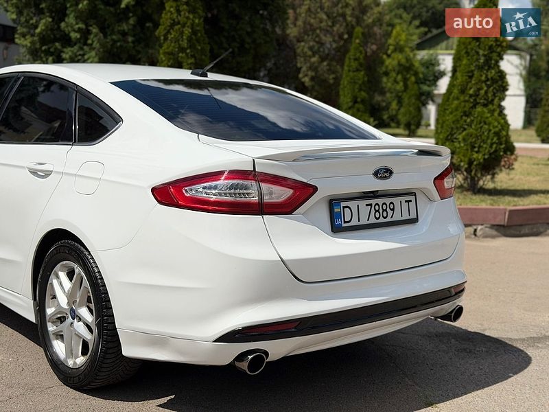 Седан Ford Fusion 2015 в Киеве