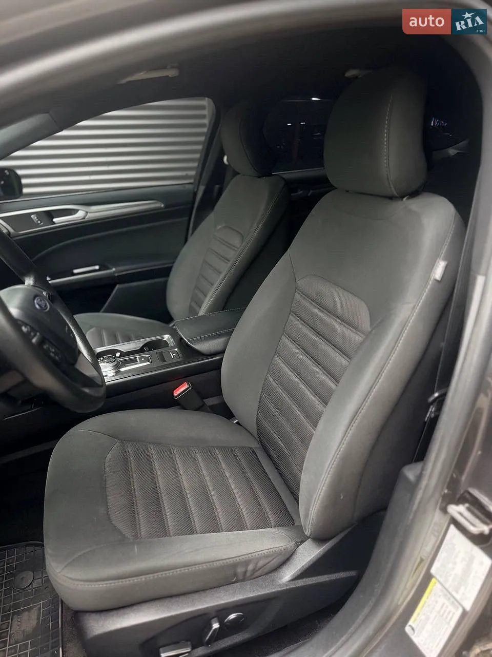 2016 Ford Fusion - мініатюра 18
