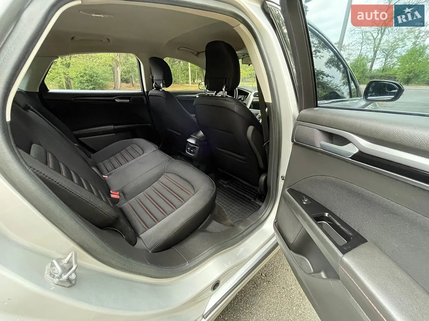 2014 Ford Fusion - мініатюра 23